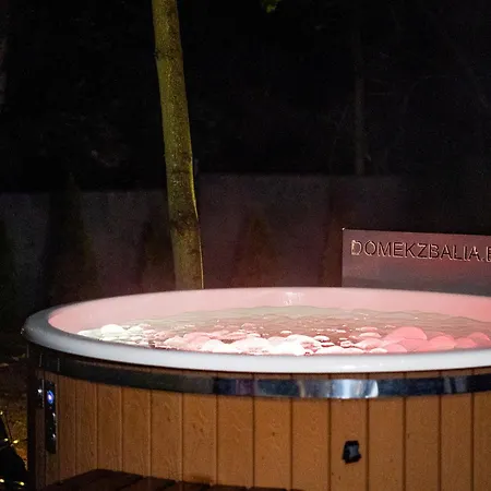 Ferienhaus Domek Z Balia, Jacuzzi, Sauna W Gorach Sowich *