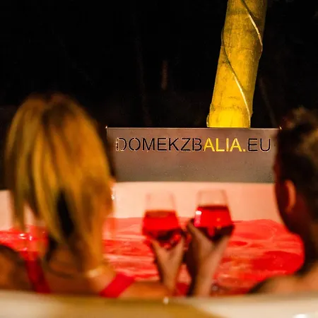 Ferienhaus Domek Z Balia, Jacuzzi, Sauna W Gorach Sowich
